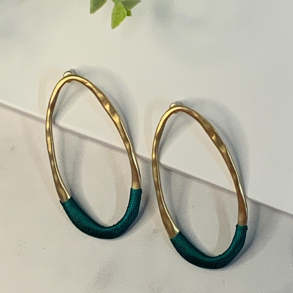 Teal Green Hammered Oval Hoop Earrings with woven thread - Picture 1 of 3